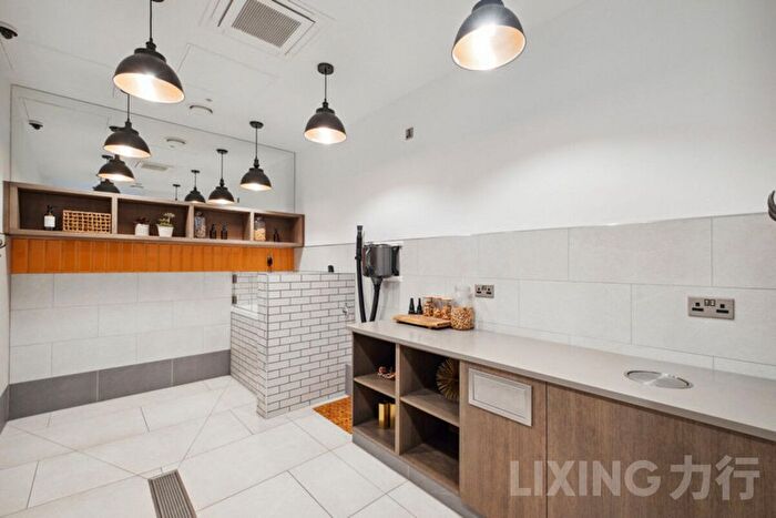 1 Bedroom Flat To Rent In Camley Street, Kings Cross, N1C