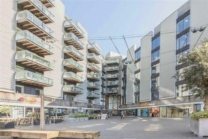 1 Bedroom Flat To Rent In Bermondsey Square, London, SE1