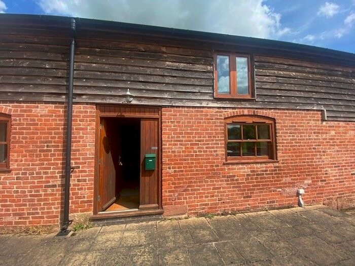 1 Bedroom Flat To Rent In Bull Hill, Astley, Stourport-On-Severn, DY13