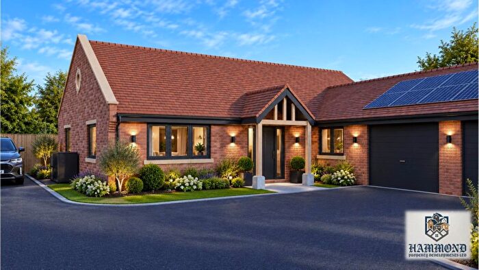 4 Bedroom Bungalow For Sale In Norwich Road, Acle, NR13