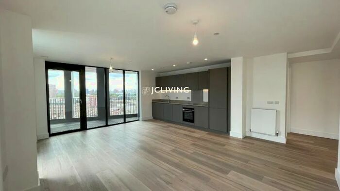 2 Bedroom Flat To Rent In Marshgate Lane, London, E15