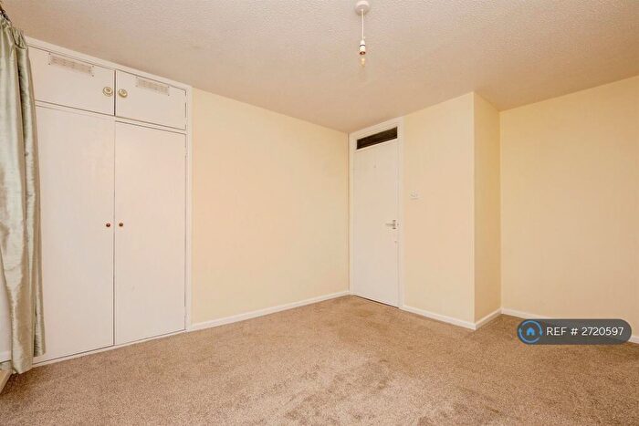 2 Bedroom Terraced House To Rent In Rowan Close, Weymouth, DT4