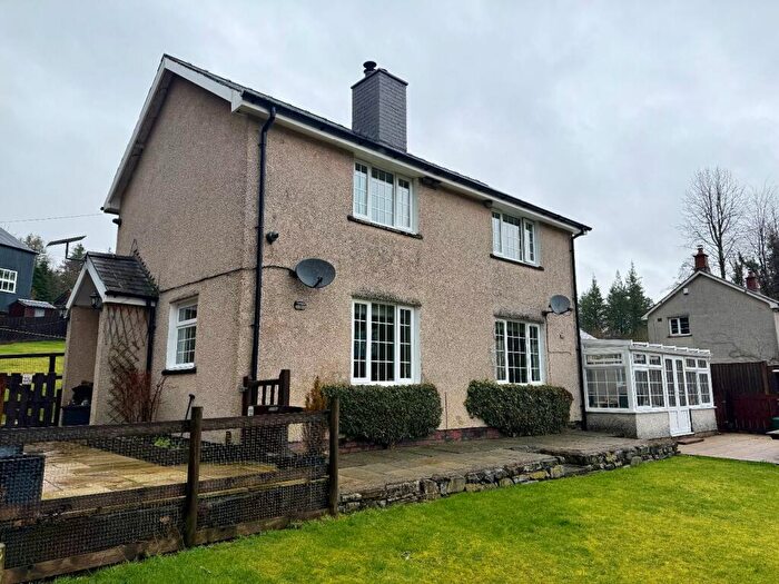 3 Bedroom Detached House For Sale In Forest Lodge Maes Gwm Centre, Dolgellau, LL40