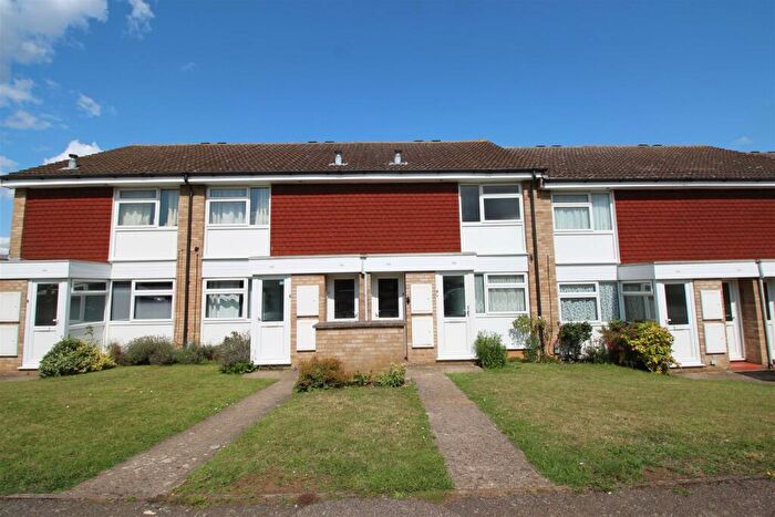 1 Bedroom Maisonette To Rent In Keats Way, Hitchin, Hertfordshire, SG4