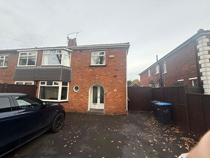 4 Bedroom Semi-Detached House For Sale In Acklam Road, Middlesbrough, TS5