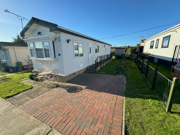 2 Bedroom Mobile Home For Sale In East Avenue, Althorne, Chelmsford, CM3