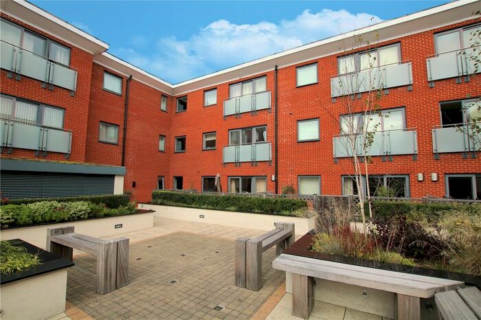 2 Bedroom Flat To Rent In Heron House, Rushley Way, Reading, Berkshire, RG2