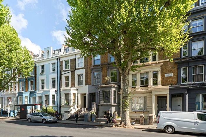 1 Bedroom Flat For Sale In Ladbroke Grove, North Kensington, W10