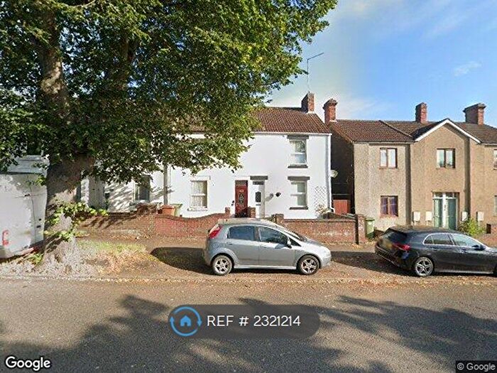 3 Bedroom Terraced House To Rent In Finedon Road, Wellingborough, NN8