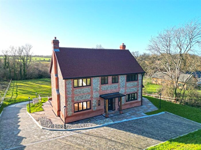 5 Bedroom Detached House To Rent In Heather Lane, Up Nately, Hook, RG27