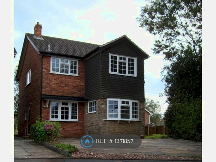 4 Bedroom Detached House To Rent In Jenkinson Close, Newcastle-Under-Lyme, ST5