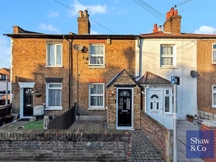 2 Bedroom Terraced House For Sale In Orchard Road, Hounslow, TW4