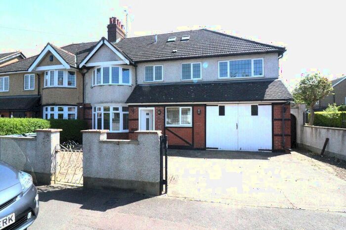 6 Bedroom Semi-Detached House To Rent In Cutenhoe Road, Luton, Bedfordshire, LU1