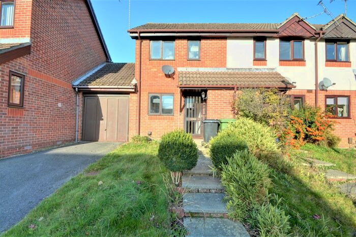 2 Bedroom Terraced House To Rent In Balmoral Way, Petersfield GU32