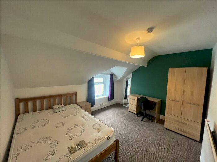 5 Bedroom Semi-Detached House To Rent In Craig Y Don Road, Bangor, Gwynedd, LL57