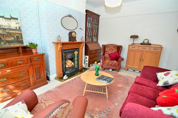 3 Bedroom Semi-Detached House For Sale In Woodthorpe Road, Birmingham, West Midlands, B14