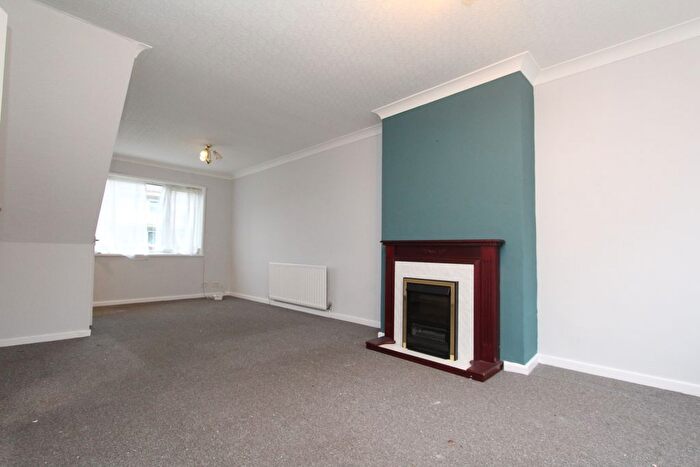 3 Bedroom Terraced House To Rent In Blackstock Road, Sheffield, S14