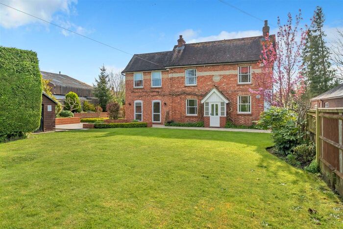 4 Bedroom Detached House To Rent In Dodsley Lane, Easebourne, Midhurst, GU29