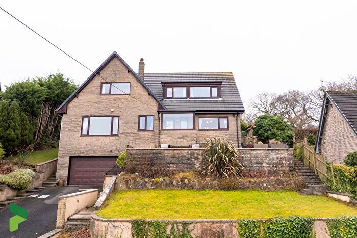 4 Bedroom Detached House For Sale In Wilpshire Banks, Wilpshire, Blackburn, BB1