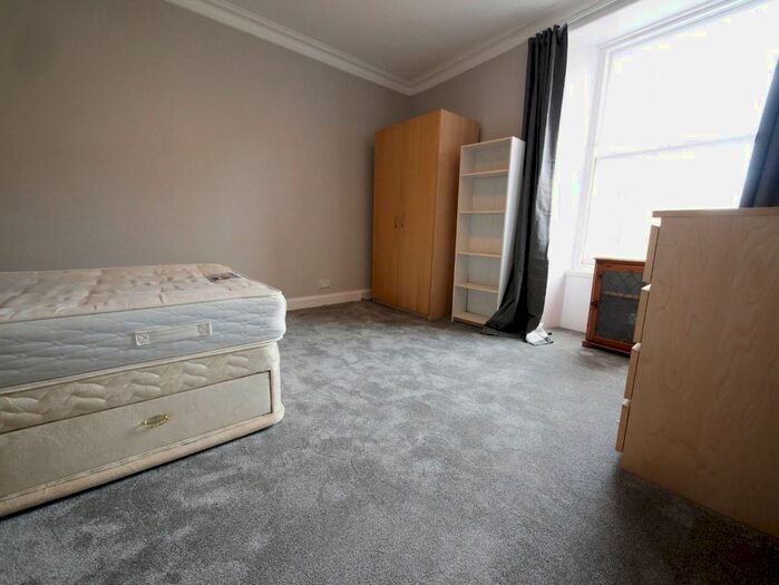 1 Bedroom Flat To Rent In Caledonian Crescent, Dalry, Edinburgh, EH11