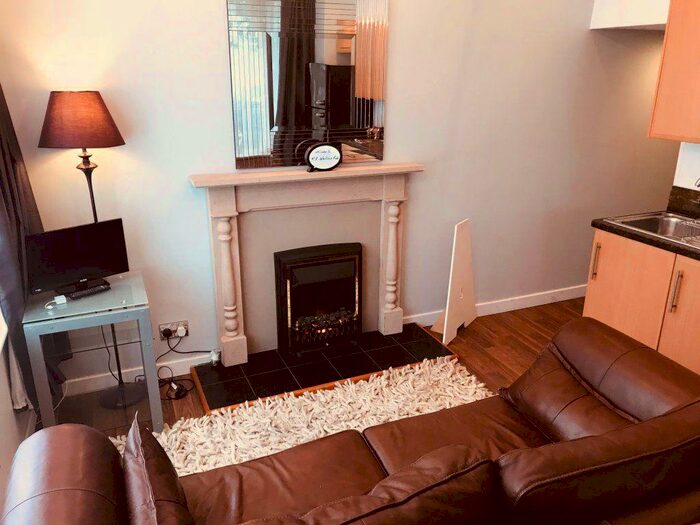 2 Bedroom Flat To Rent In Wallace Road, B29