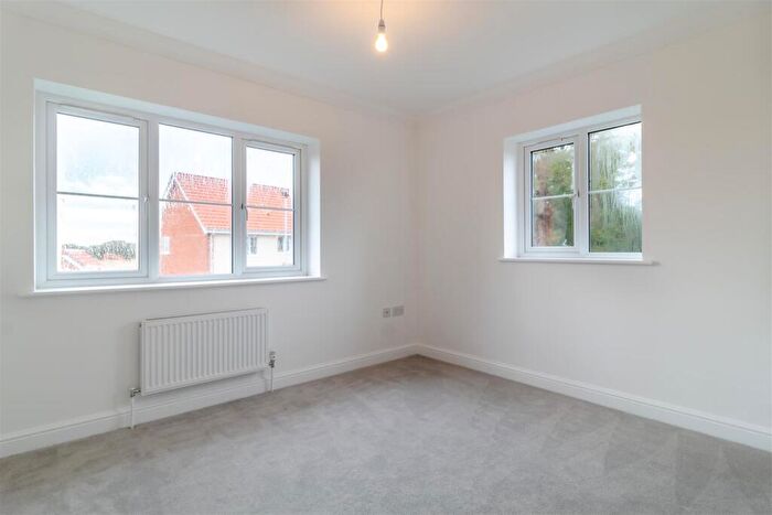 4 Bedroom Detached House For Sale In Rectory Gardens, Worlingham, NR34