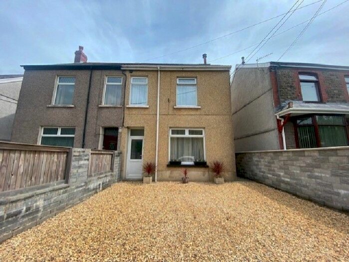 3 Bedroom Semi-Detached House For Sale In Tonclwyda, Clyne, Neath, Neath Port Talbot., SA11