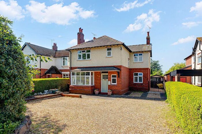 4 Bedroom Detached House For Sale In Whitchurch Road, Great Boughton, CH3