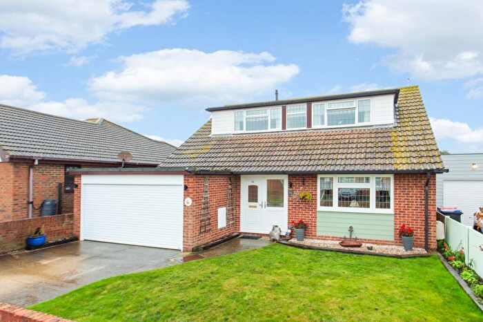 4 Bedroom Bungalow For Sale In Vauxhall Avenue, Herne Bay, Kent, CT6