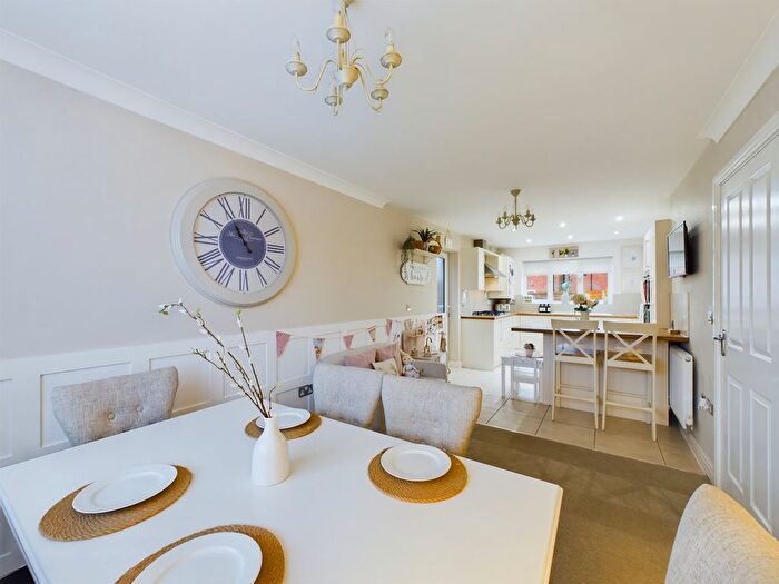 4 Bedroom Detached House For Sale In Pasture Close, Blackpool, Lancashire, FY4