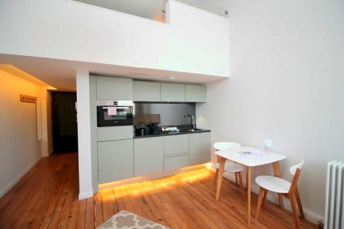 1 Bedroom Flat To Rent In Flat, Mcdonald Road, Edinburgh, EH7