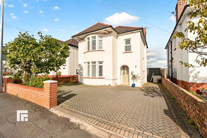 3 Bedroom Detached House For Sale In Redlands Road, Penarth, CF64