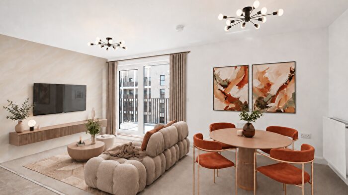 2 Bedroom Flat For Sale In Beagle Road, Cambridge, CB3