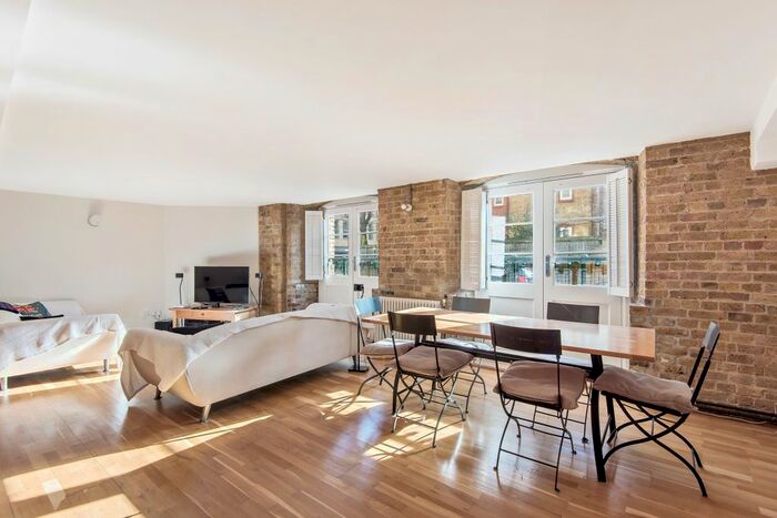 2 Bedroom Flat To Rent In Globe Wharf, Rotherhithe Street, SE16