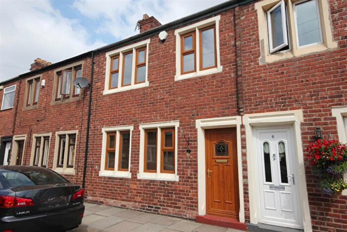 3 Bedroom Terraced House To Rent In Delta Road, Audenshaw, Manchester, M34