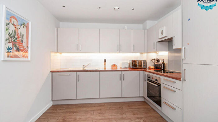 1 Bedroom Flat For Sale In Riverlight Quay, Battersea, London, , Battersea, London, SW11