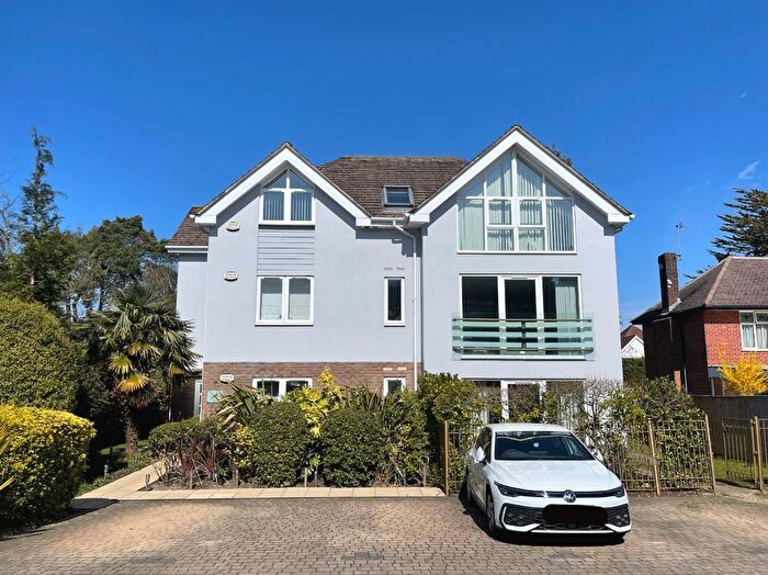 2 Bedroom Flat To Rent In Penn Hill Avenue, Poole, BH14