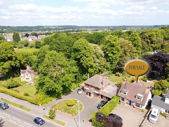 3 Bedroom Detached House For Sale In Oakley Hill, Wimborne, BH21