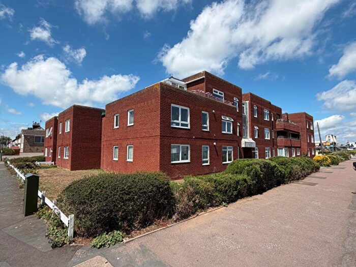 2 Bedroom Apartment For Sale In Landguard Court, Sea Road, Felixstowe, IP11