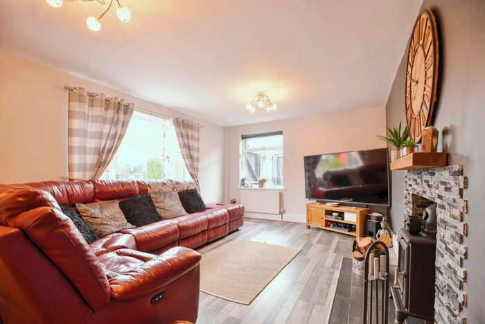 3 Bedroom End Of Terrace House For Sale In Cherry Garth Road, Northallerton, DL7