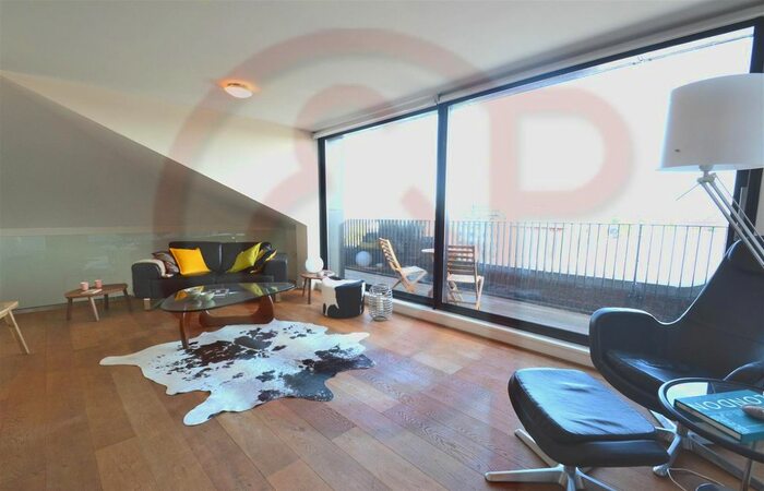 2 Bedroom Flat To Rent In Great West Road, London, W6