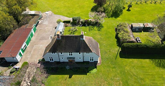 4 Bedroom Farm House For Sale In Orchard House, Apton Hall Road, Rochford, Essex, SS4