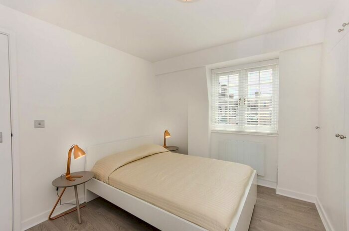 1 Bedroom Flat To Rent In Ebury Bridge Road, Pimlico, London, SW1W