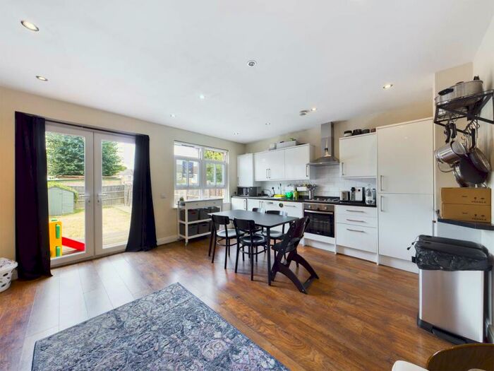 3 Bedroom House To Rent In Grangehill Road, Eltham, London, SE9