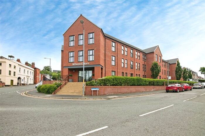 2 Bedroom Flat For Sale In Clive Road, Redditch, Worcestershire, B97