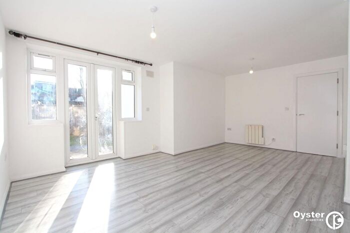 2 Bedroom Flat To Rent In Wellington Road, Harrow, HA3