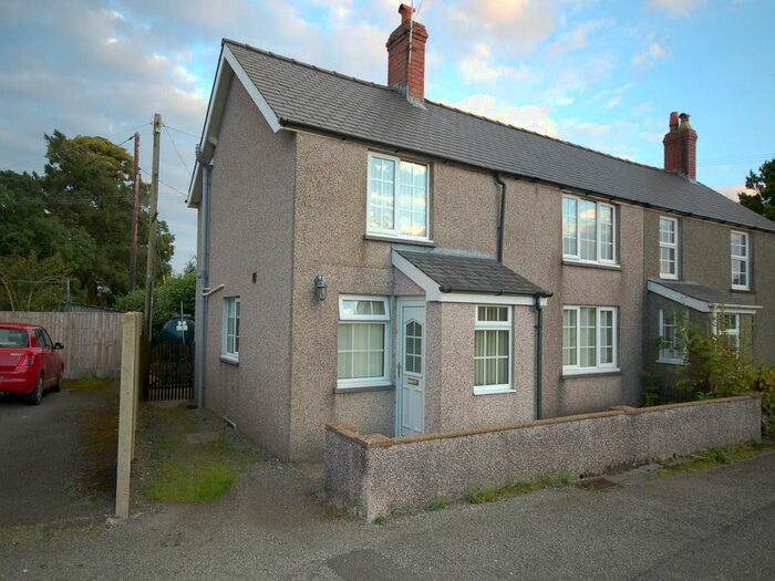 2 Bedroom Property To Rent In Pennal, Machynlleth, SY20