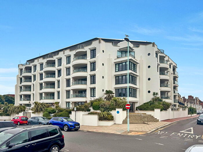 2 Bedroom Flat For Sale In Warnes, Steyne Gardens, Worthing, BN11