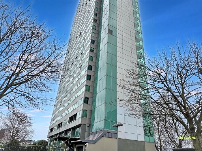 2 Bedroom Flat To Rent In George Beard Road, London, SE8