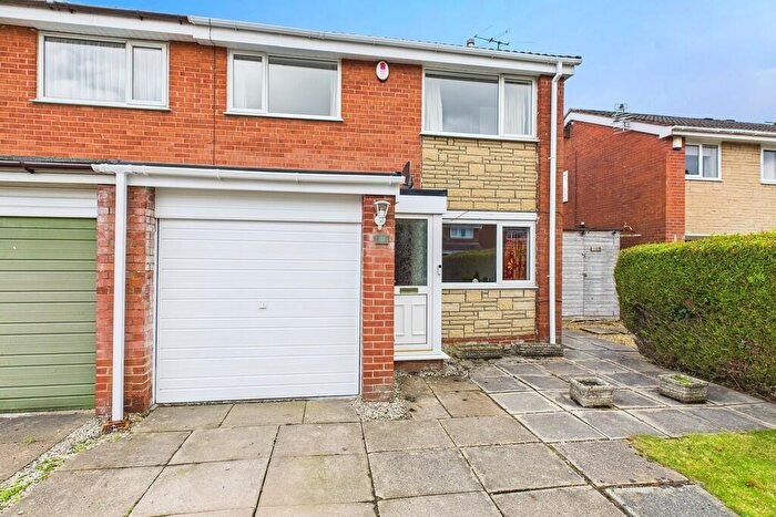 3 Bedroom Semi-Detached House For Sale In Mayflower Avenue, Penwortham, PR1